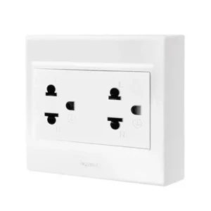 SMR ชุด เต้ารับ ปลั๊กกราวด์คู่ สีขาาว P50404N BTICINO