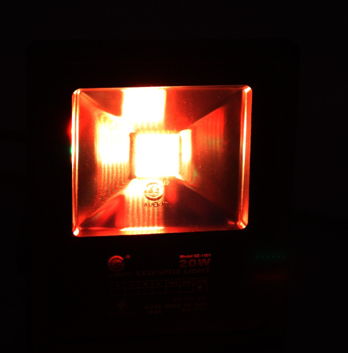 สปอร์ตไลท์ หลากสี LED RGB + รีโมท 100w IWACHI - Image 3